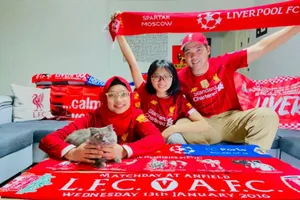 Các fan Liverpool khắp thế giới ăn mừng ra sao?