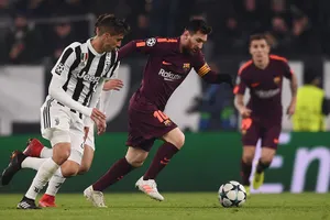 Messi bỏ Barca về đá cặp với Ronaldo ở Juventus