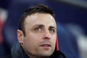 Berbatov khuyên Bale điều gì?
