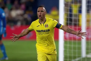 Cazorla về bóng đá châu Á