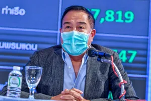 Hết tiền, LĐBĐ Thái Lan tính vay FIFA, AFC, AFF