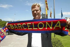 Koeman thuyết phục Messi ở lại Barcelona bất thành