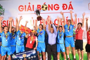 Đăng Khang Land lên ngôi giải ‘Siêu phủi TP.HCM’