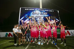 Đánh bại ‘Tổ Nát’ FC của Ngọc Thanh, Bưng Biền lên ngôi