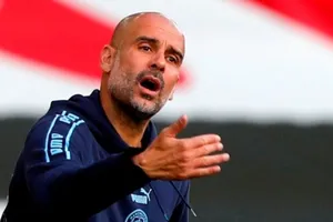 Pep Guardiola nói gì khi Man City bị Leicester City làm nhục?