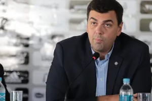 ‘Nuôi’ CLB chơi cá độ, chủ tịch bị FIFA trị mạnh tay