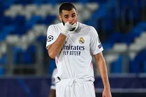 Được ‘chấp’ 10 cầu thủ, Real vẫn thua ‘Thợ mỏ’