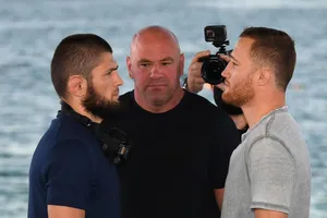 Gaethje tung cờ trắng còn bi thảm hơn McGregor