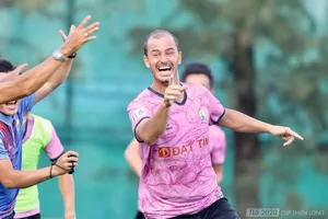 Cựu vua phá lưới V-League muốn làm 'vua phủi'