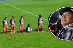 Bị dọa giết vì không 'mặc niệm' Maradona