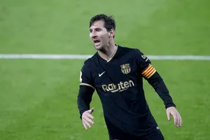 Barcelona tính bán Messi, Neymar đến làm gì
