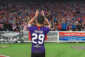 Hoàng tử Ismail: ‘Thôi cháu về đi’