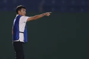 HLV Phan Thanh Hùng có chiến thắng đầu tay