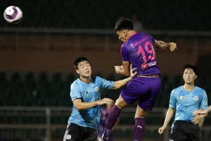 Cúp HTV chuyển trận 'chung kết' đá lúc 19g30