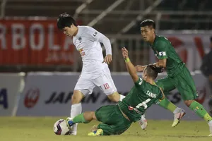 Kiatisak trắng tay trên sân Thống Nhất