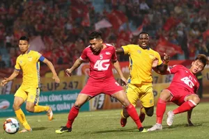 HLV Petrovic, Việt Hoàng và trận đấu nhàm chán