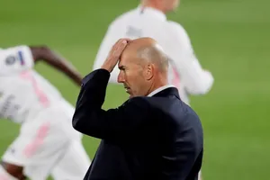 Zidane tiết lộ sốc về Ronaldo