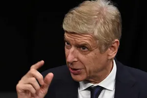 Sốc với đề xuất của ‘giáo sư’ Wenger