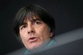 Joachim Loew sắp chia tay tuyển Đức, Bayern ngăn cản Flick