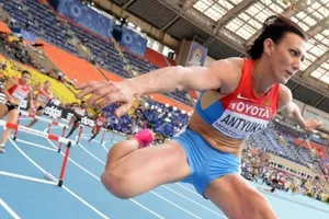 Hai nhà vô địch Olympic Nga thoát việc bị tước HCV ra sao?