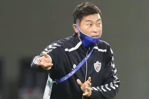 Vì sao nhà vô địch châu Á chọn về Hà Nội FC?