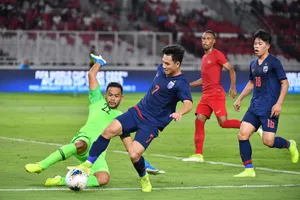 Tuyển Thái Lan tập trung, nội bất xuất ngoại bất nhập