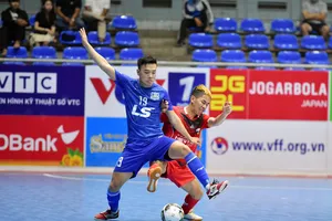 Chủ nhà có chiến thắng đầu tiên