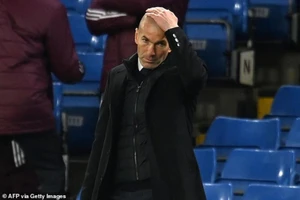 Zidane: Nói về tương lai với Real à? Dễ mà!