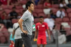 HLV Yoshida gọi ba anh em ruột vào tuyển Singapore