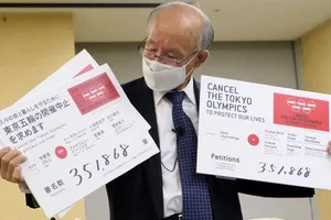 Hết giới luật sư, doanh nhân đến bác sĩ đòi hủy Olympic