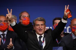 Chủ tịch Laporta nói về tương lai Barcelona, 'bỏ quên' Messi