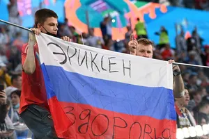 Gia đình bóng đá thế giới thật dễ thương với Eriksen