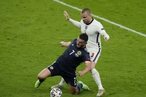  Derby liên hiệp Anh, tuyển thủ Anh... buồn