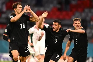 Hungary ngẩng cao đầu rời Euro 2020