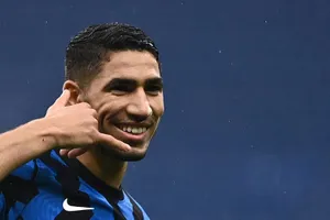 Ashraf Hakimi tạo lịch sử khi về PSG