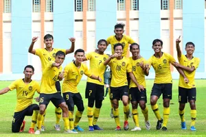 Malaysia lại 'chơi sốc' đưa U-20 đá U-23 châu Á