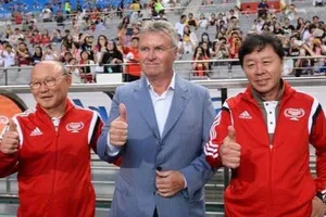 HLV Chung Hae-seong sẽ đối đầu Park Hang-seo?
