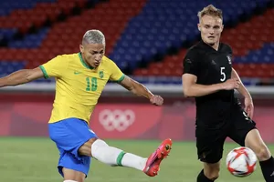 Chỉ 30 phút, Richarlison giải quyết xong Olympic Đức