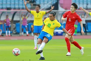 Brazil hạ Trung Quốc 5-0, Pele khen Marta hết lời