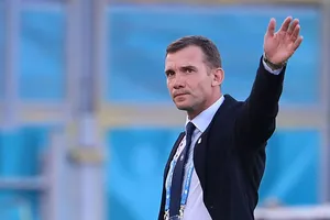 Shevchenko bất ngờ chia tay tuyển Ukraina