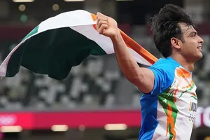 Cú ném lao 87,58m giúp Chopra thành triệu phú