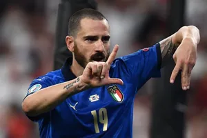 Bonucci tiết lộ chuyện Messi và Ronaldo