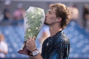 Zverev tiếp tục son sau HCV Olympic