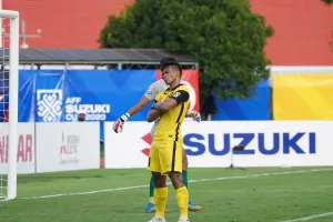 Safawi lập hat-trick dẫn đầu vua phá lưới, Malaysia hạ gục Lào