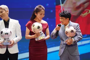 Quả bóng vàng gọi tên Hoàng Đức, Huỳnh Như và Hồ Văn Ý