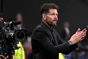 Bị loại khỏi tứ kết, HLV Simeone không nói lời cay đắng