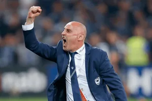 Kevin khen HA Gia Lai và sân Thống Nhất