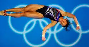 Nhảy cầu Malaysia đòi lấy hết vàng và lo tiến độ của VN