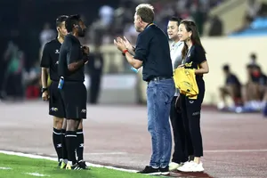 Bà Pang cám ơn U-23 Campuchia vì giúp Thái Lan