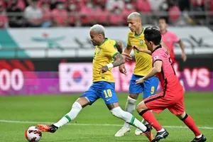 Son tin tuyển Brazil đã dạy tuyển Hàn Quốc những bài học quý
